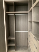 Vestidor a medida interior cajones y baldas Vestidor a medida interior cajones y baldas